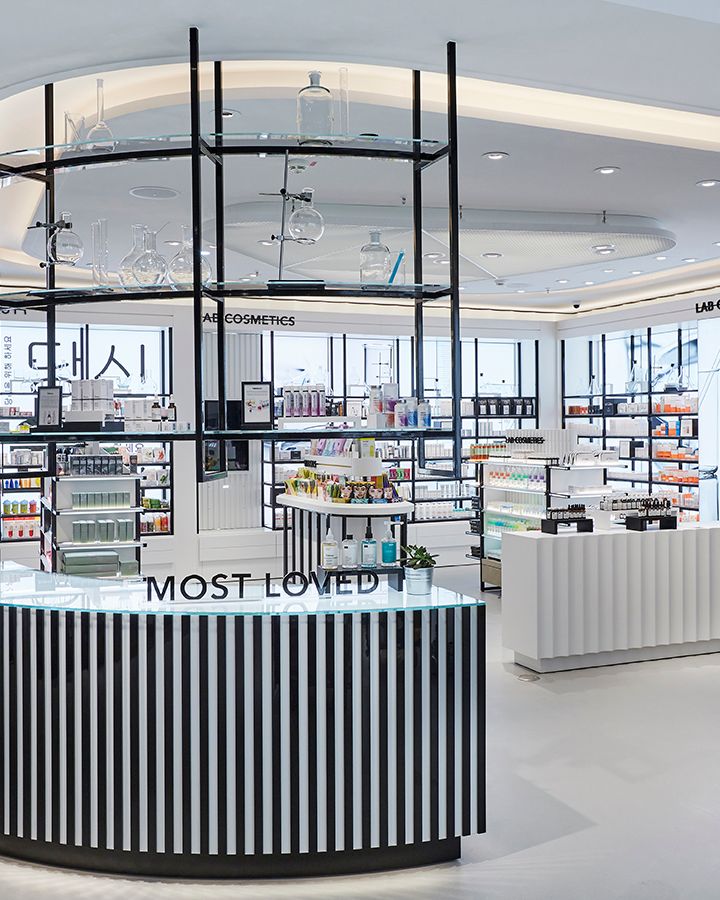 What’s next for department store design and the beauty industry in 2021?