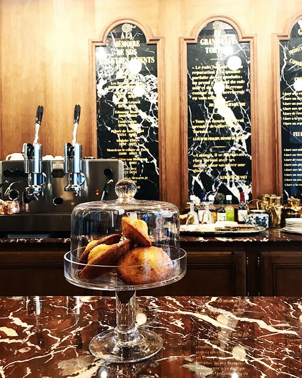 THE FLÂNEUR // A RETAIL GUIDE TO PARIS
