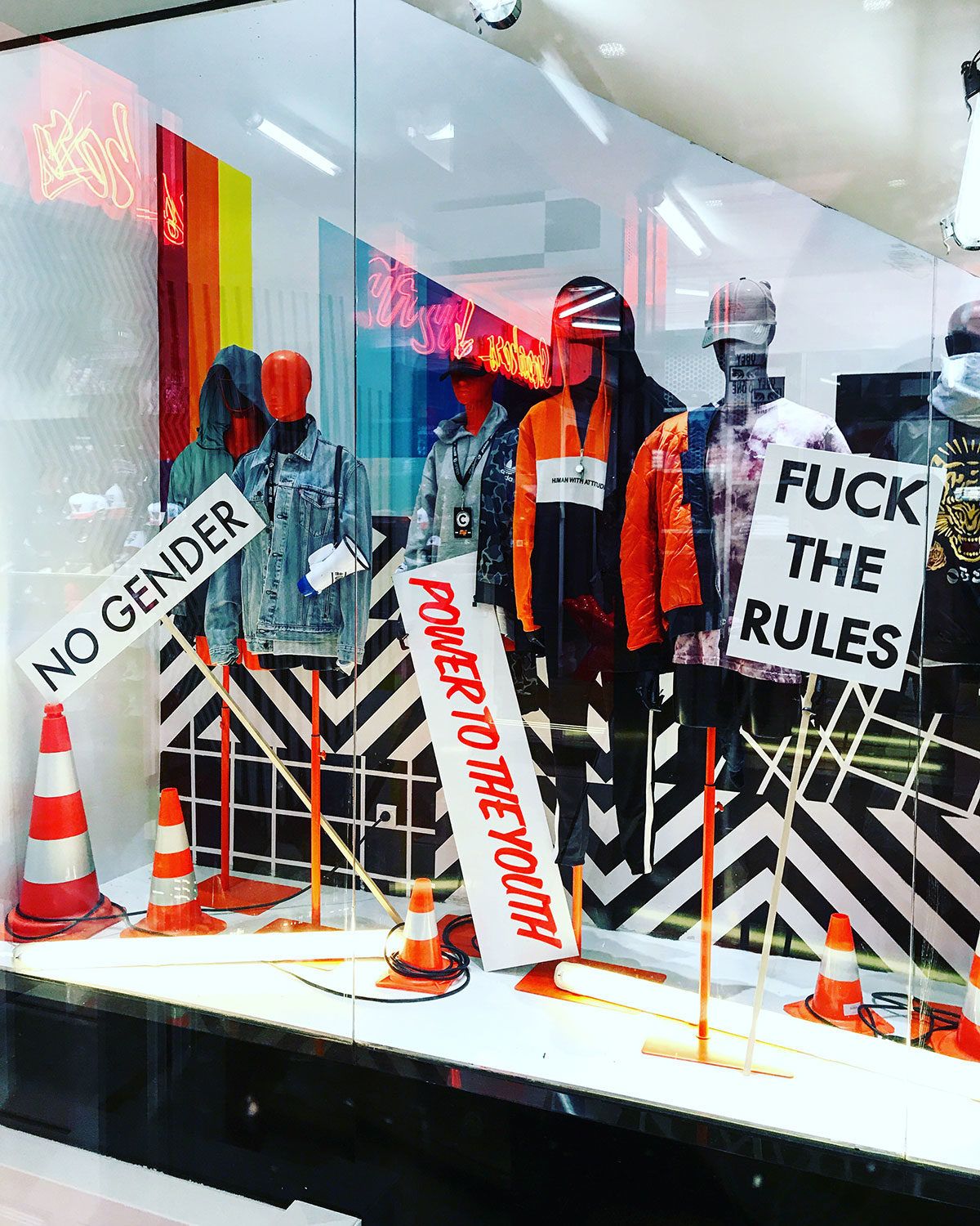 THE FLÂNEUR // A RETAIL GUIDE TO PARIS